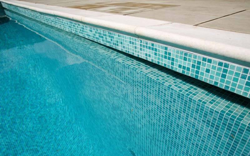 Kolam-Renang-Finishing-Mosaic-1